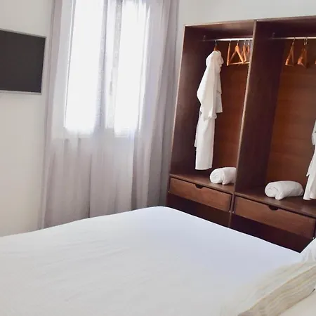 Bed & Breakfast Petra Maris 3*