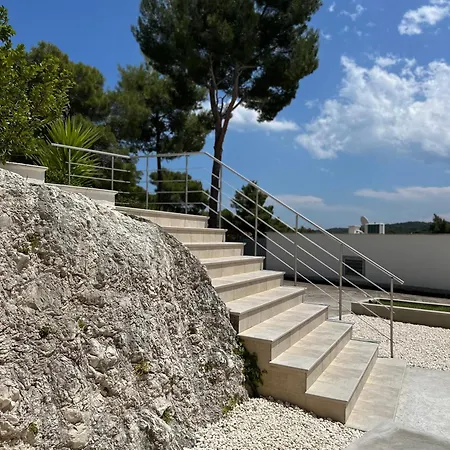 Petra Maris 3*